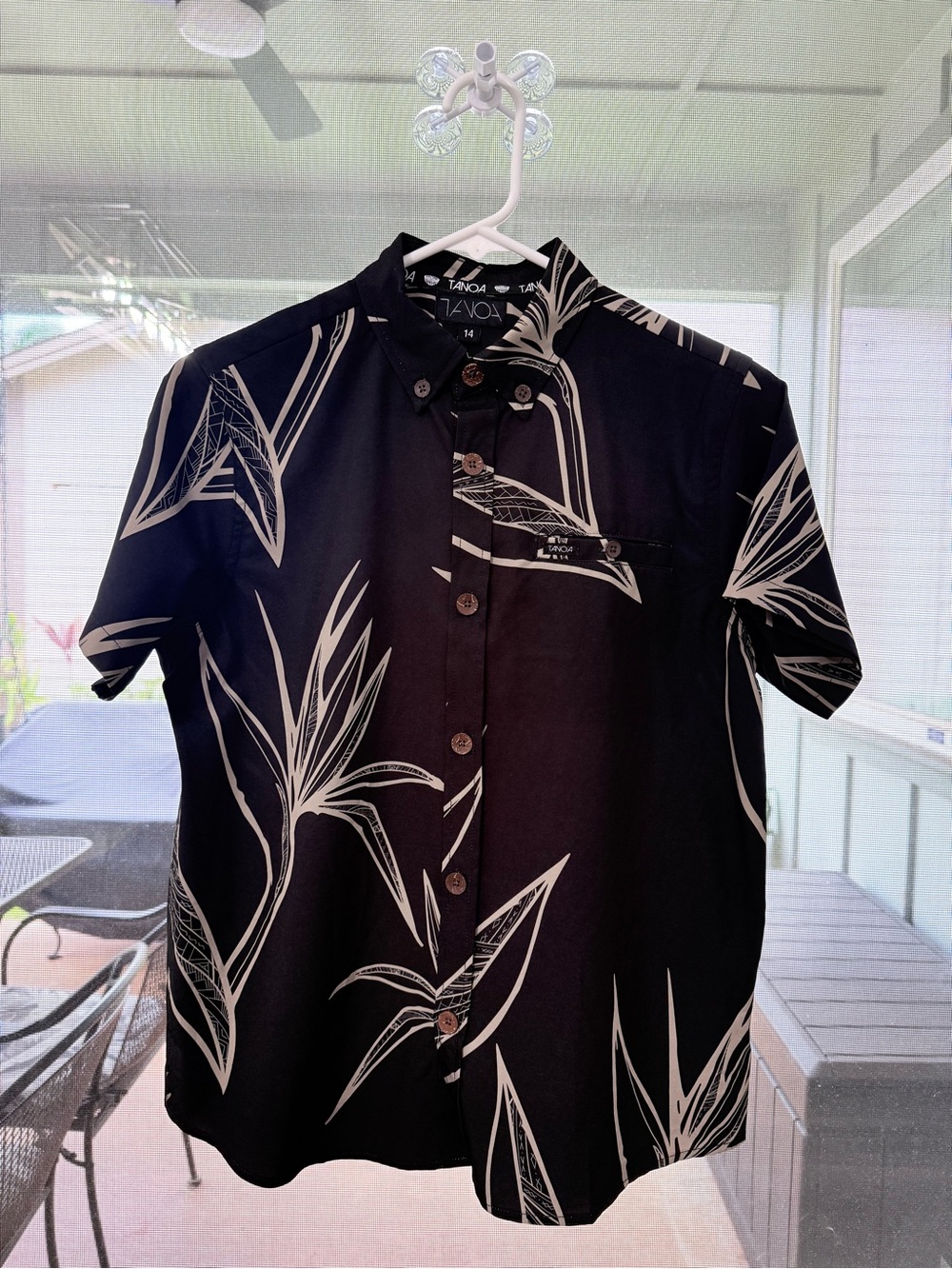 Tanoa Black Short-Sleeve Button-Up Shirt